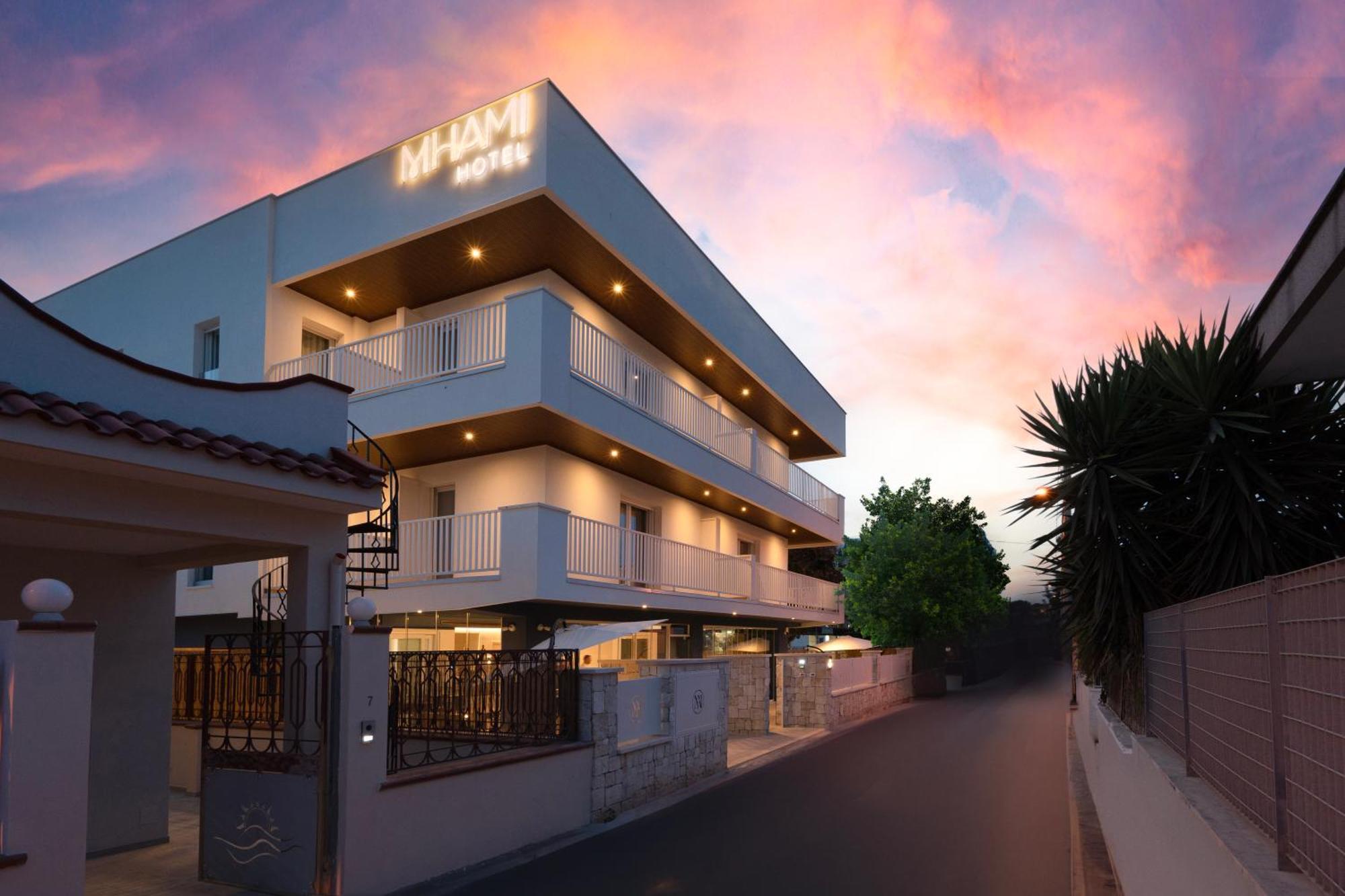 Hotel Mhami Pulsano Exterior foto